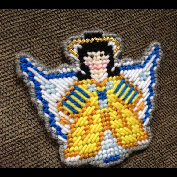 ๐ด Set of 4 Coaster Angle Handmade Crochet EUC - Picture 5 of 7